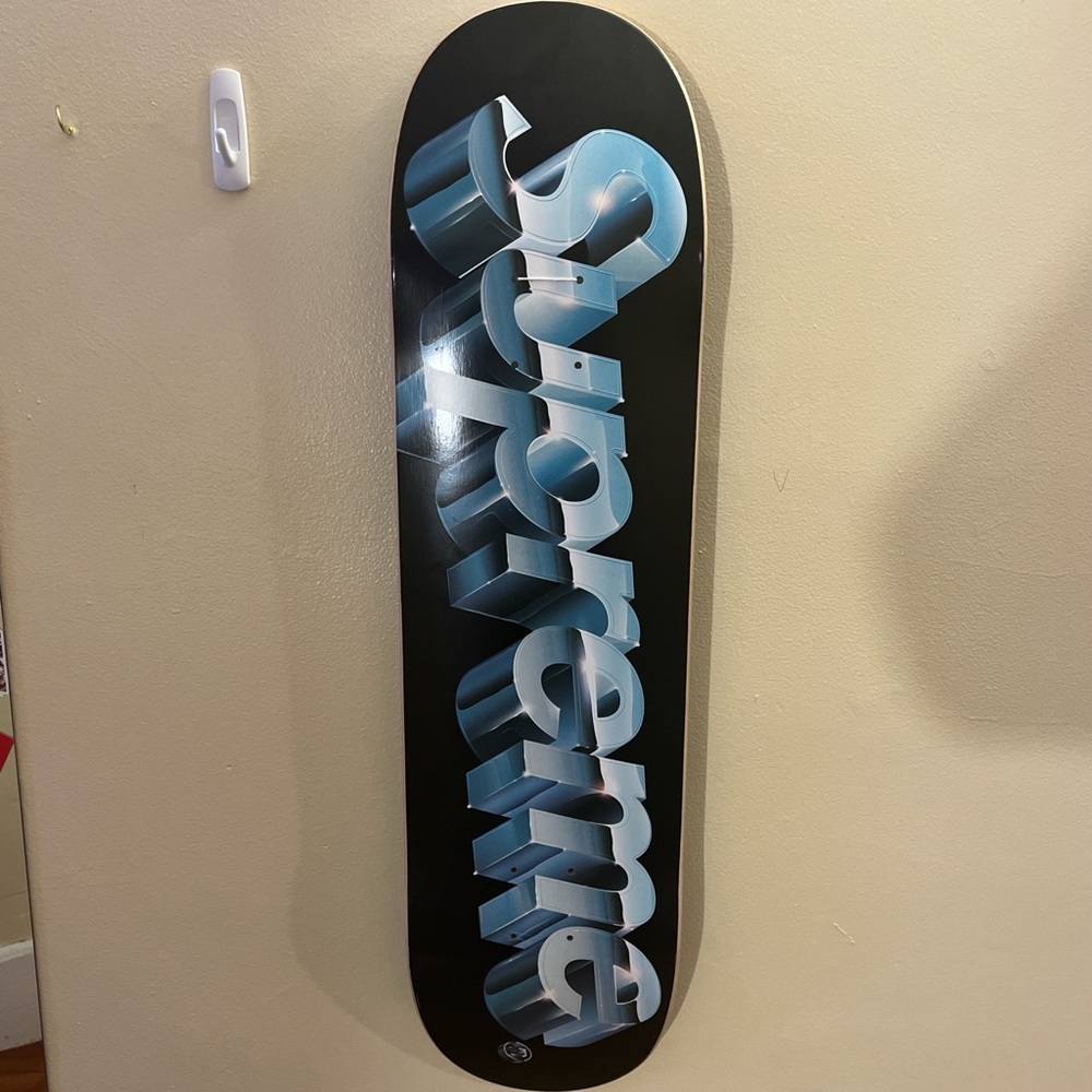 SUPREME DESIGNER SKATEBOARD 8.75 100% AUTHENTIC